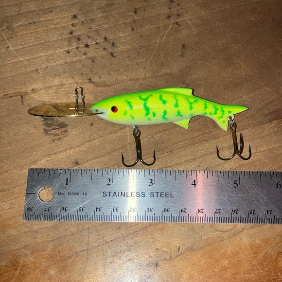 Good used condition , vintage Luhr Jensen Rockwalker 3/4 oz fishing lure - Picture 3 of 8